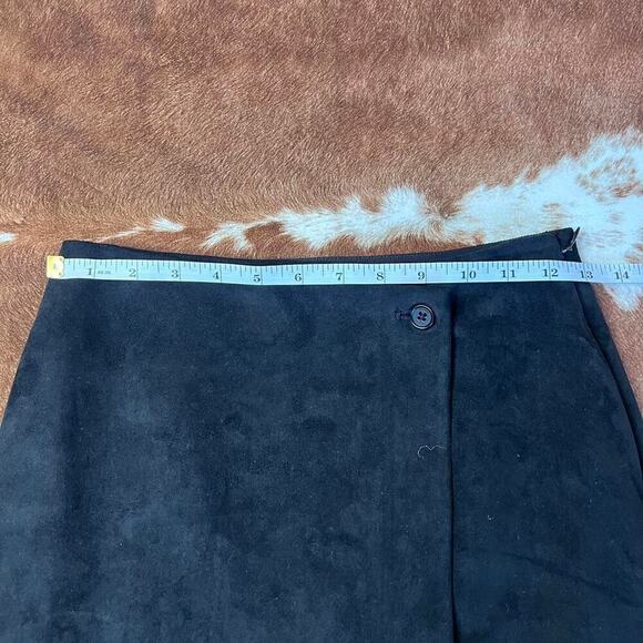 Babaton aritzia black suede skirt - Picture 3 of 5